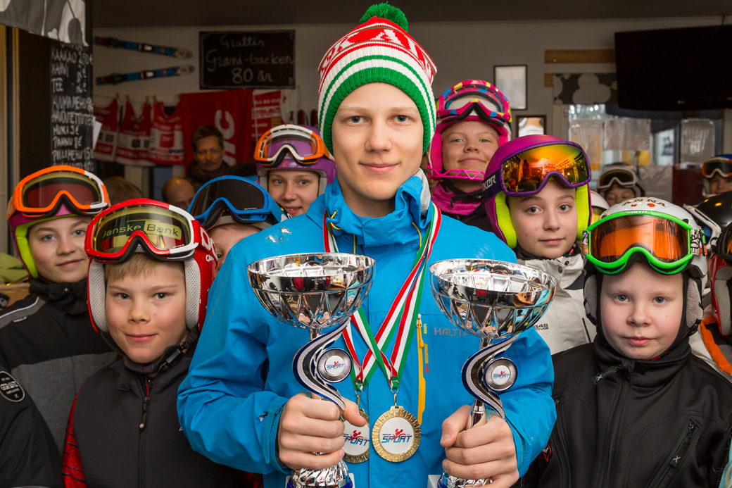 Jaakko Tapanainen är den första finländska dubbelsegraren på 16 år. Den senaste var Tanja Poutiainen år 1990.